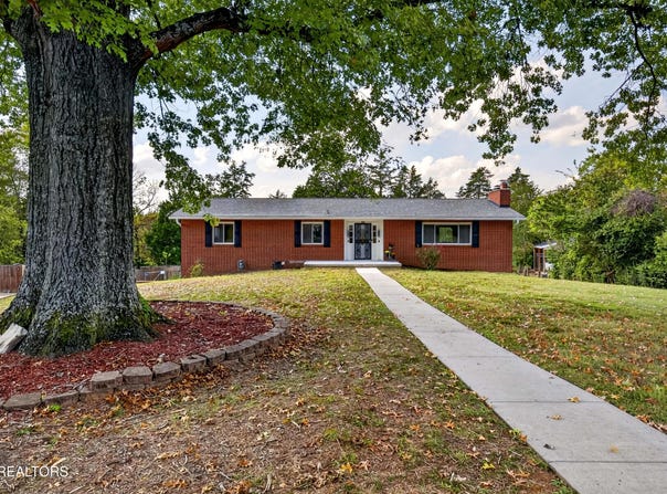 106 Dartmouth Circle, Oak Ridge, TN 37830