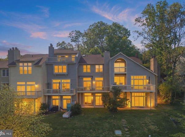 11163 LAKE CHAPEL Lane, RESTON, VA 20191