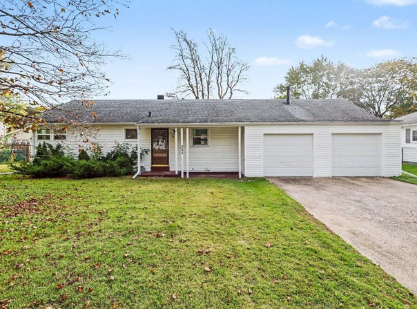 244 N 23rd Street N, Springfield, MI 49037