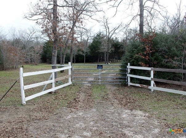 8729 E Fm 20, Dale, TX 78616