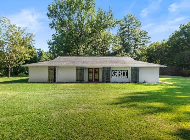 1806 E 50th, Texarkana, AR 71854