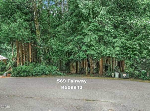 569 Fairway Drive, Gleneden Beach, OR 97388