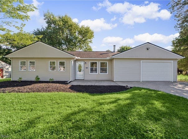 3702 Laurel Road, Brunswick, OH 44212