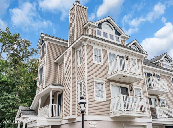349 Harbor View Way, Forked River, NJ 08731