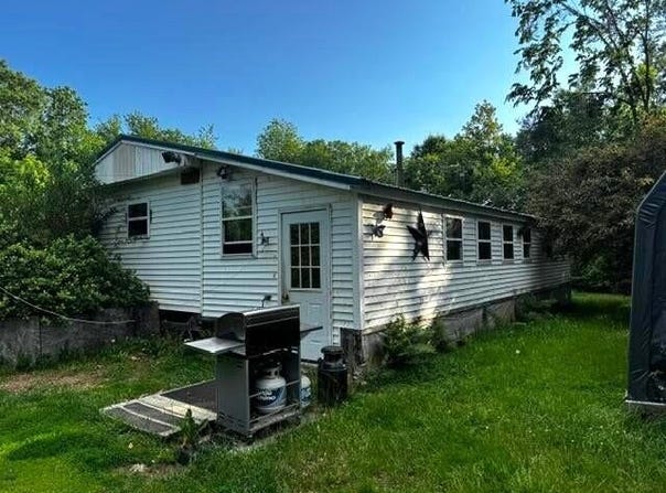 170 Burnham Road, Troy, ME 04987