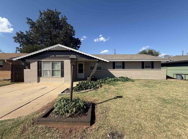 3410 Apache Dr, Woodward, OK 73801-1842