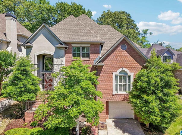 1220 WELLINGTON CIRCLE, VESTAVIA HILLS, AL 35243