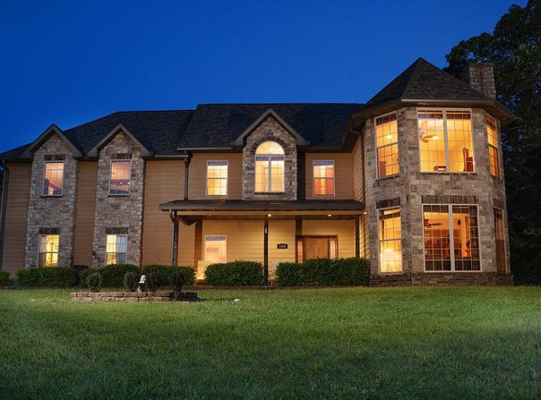 1318 Oakwood Drive, Hollister, MO 65672