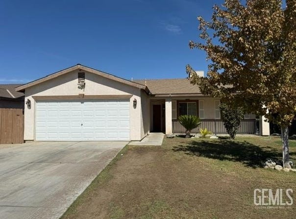 1310 Clipper Hills Drive, Bakersfield, CA 93307