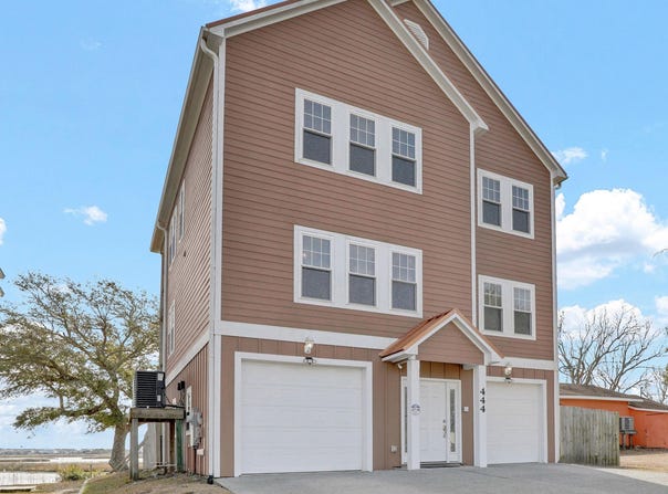 444 Little Kinston Road, Surf City, NC 28455