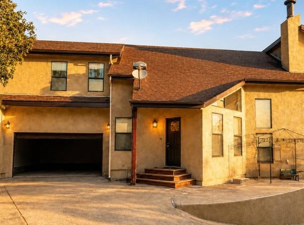 22901 Saddleback Dr, Tehachapi, CA 93561