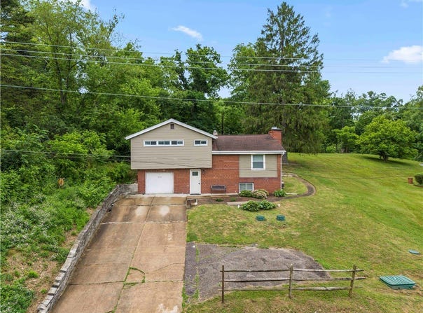 372 Chartiers Run, Chartiers, PA 15317