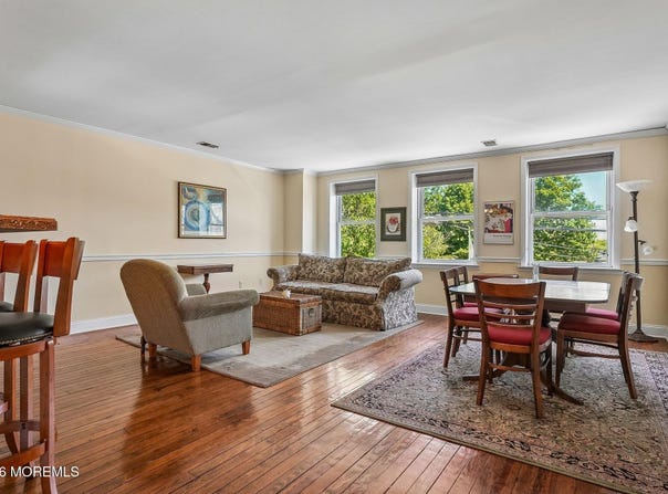 52 Pitman Avenue, Ocean Grove, NJ 07756