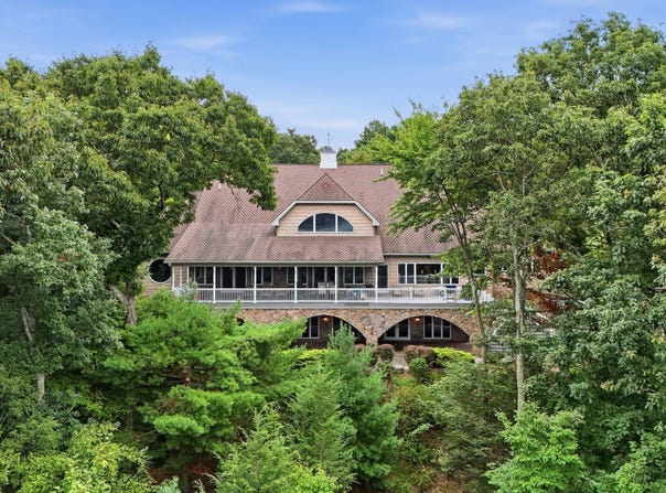 126 Fox Run, Tafton, PA 18464