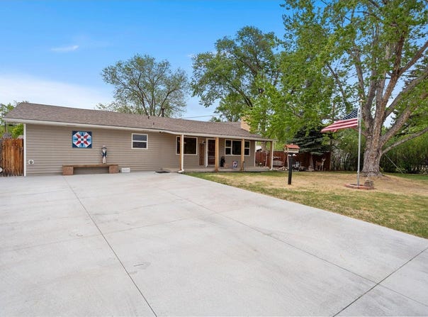 1225 N 4th St, Berthoud, CO 80513