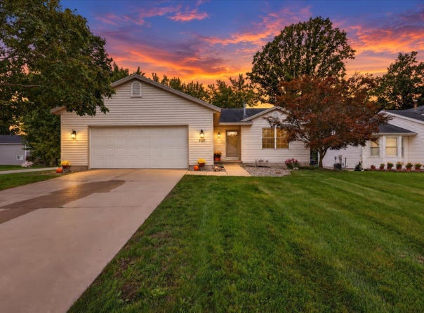 3522 Breezewood Drive SE, Kentwood, MI 49512