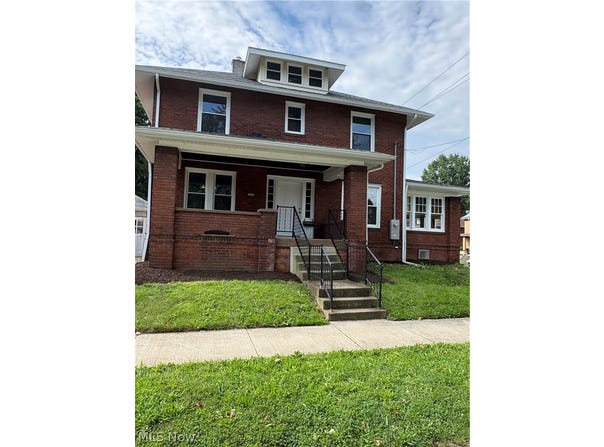 1207 Andrew Avenue NE, Massillon, OH 44646