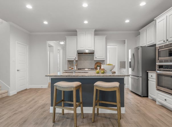 932 Parkside Drive, Argyle, TX 76226