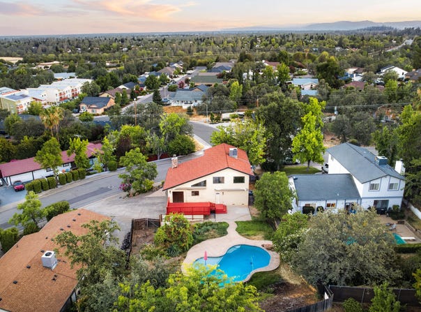 3416 Cessna Drive, Redding, CA 96001