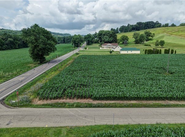 3380 Bair Road NW, Dover, OH 44622