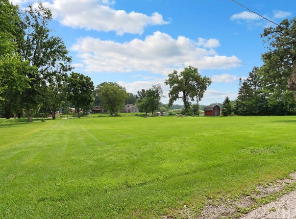 4428 Wildwood Drive, Crystal Lake, IL 60014