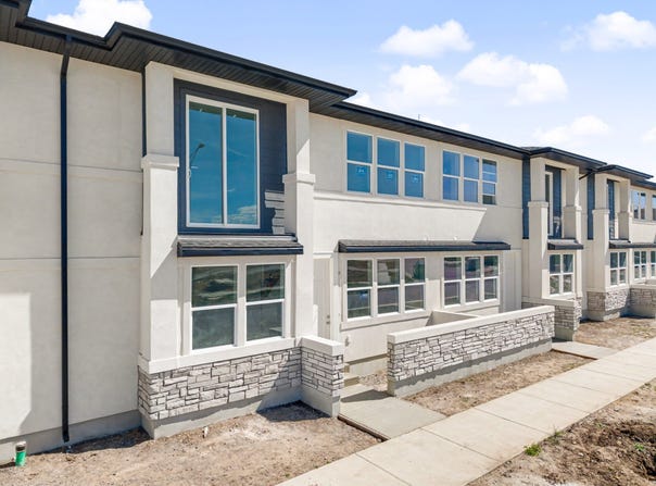 741 S HARRISON Dr, Springville, UT 84663
