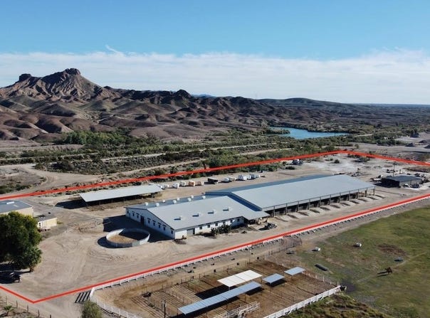 7867 E COUNTY 2 St, Yuma, AZ 85365