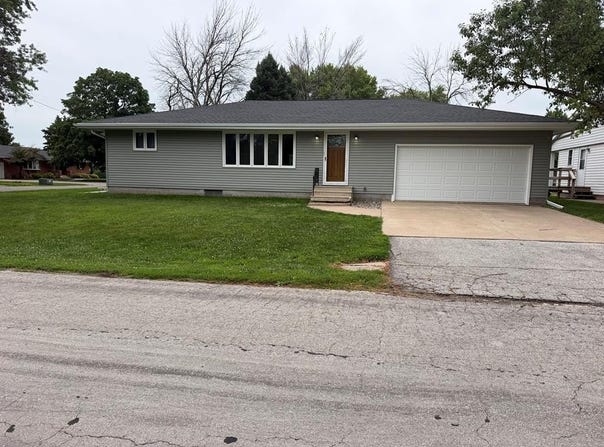 101 W 5th St., Harcourt, IA 50544