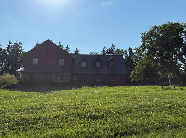 1955 220th Ave, Mount Ayr, IA 50854