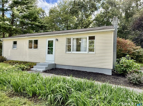 26 Francis Drive, Lebanon, CT 06249