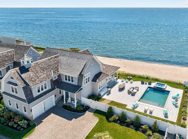 50 Coastline Drive, Mashpee, MA 02649