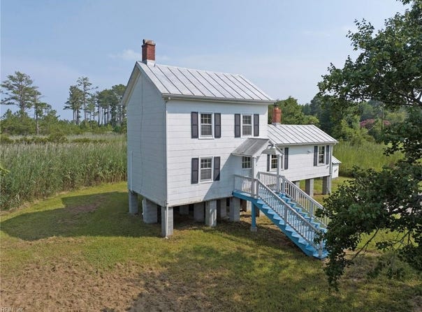 2122 Haven Beach Road, Diggs, VA 23045