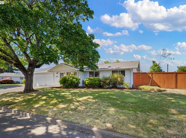 1015 SAVILLE Ave, Eugene, OR 97404