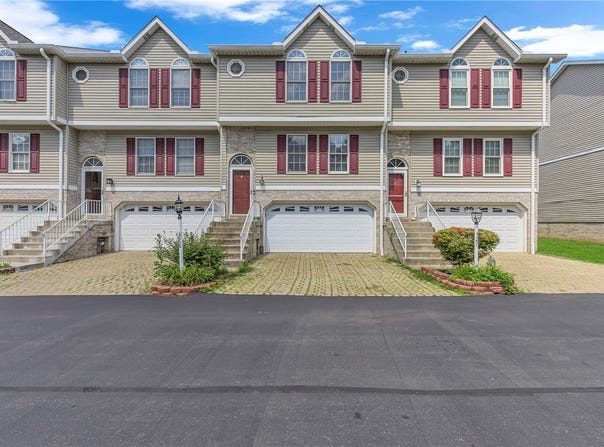 328 BROHIOS DR., Monaca, PA 15061