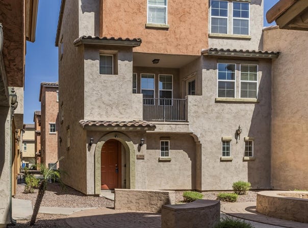 2026 N 78TH Glen, Phoenix, AZ 85035