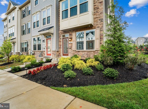 174 BETHLEHEM Place, BROOKLYN PARK, MD 21225