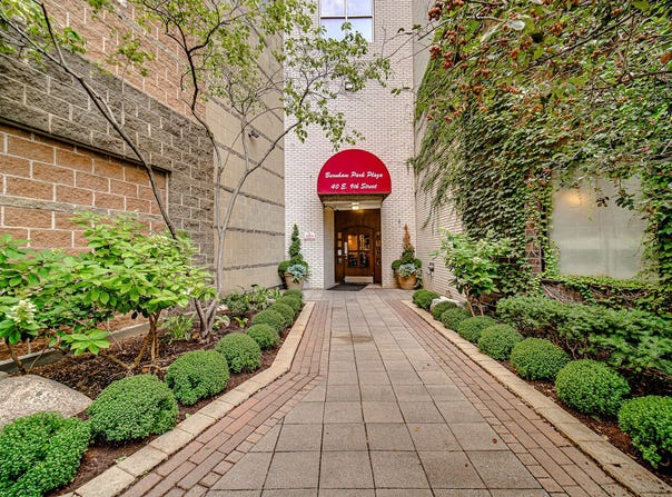 40 E 9th Street, Chicago, IL 60605