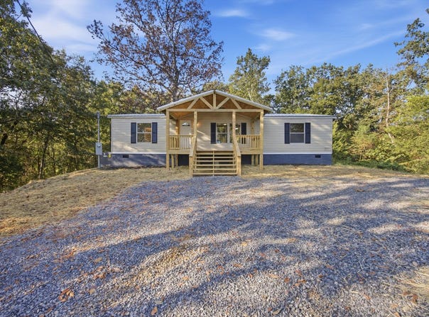 156 Western Way, Chatsworth, GA 30705