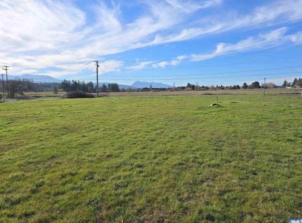 999 S Brown Rd, Sequim, WA 98382