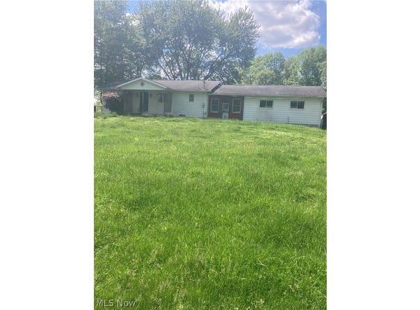 7555 Dietrick Hill Road, Philo, OH 43771