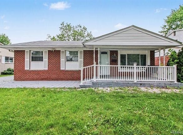 2177 Alexander Drive, Troy, MI 48083