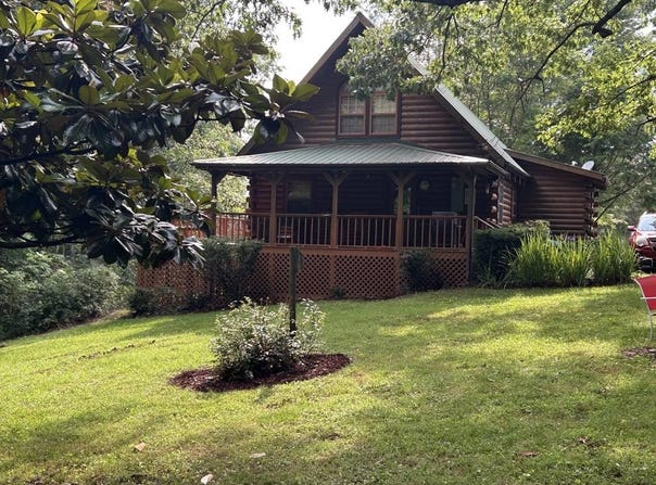 10 Meadow Brook Ln, Spencer, TN 38585-5418