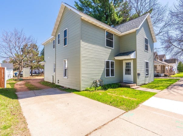 225 N 4TH AVENUE, Wausau, WI 54401