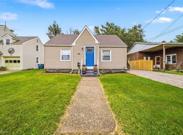 726 Lyndon Avenue, Ashtabula, OH 44004
