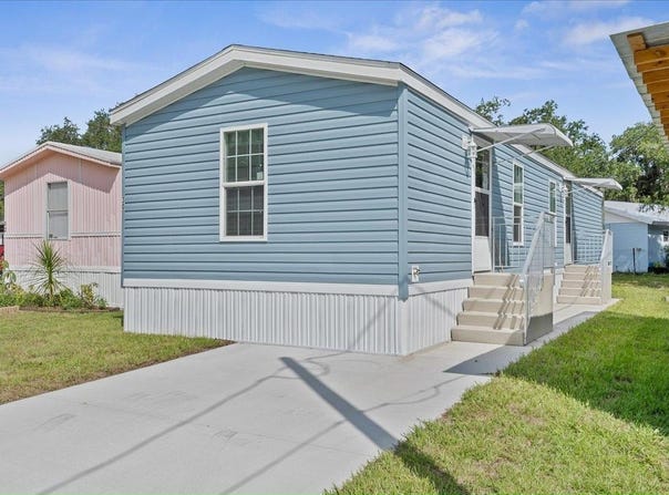 414 N Ridgewood Avenue, Edgewater, FL 32132