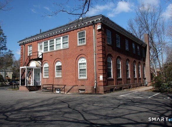 232 Williams Street E, Glastonbury, CT 06033