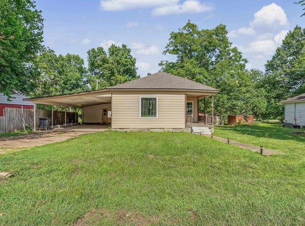 404 Large Avenue, Dierks, AR 71833
