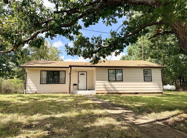 428 N Dade 171, Greenfield, MO 65661