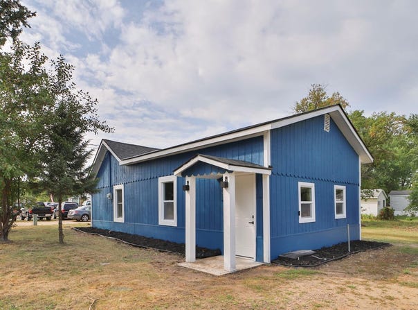 65 Eldredge Street E, Motley, MN 56466