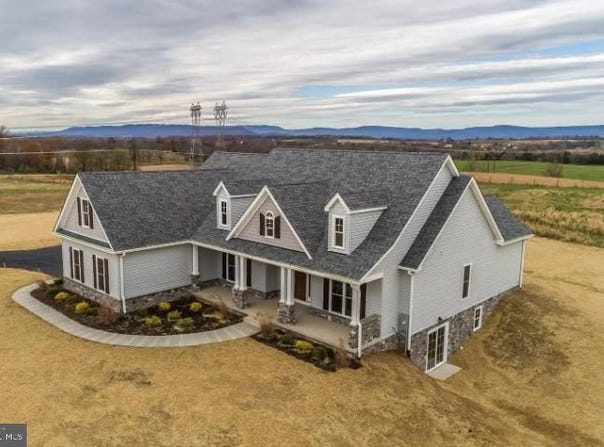 LIGHT Road, WINCHESTER, VA 22603